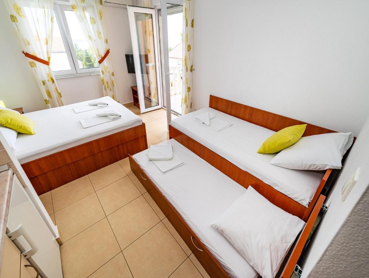 Apartments Prkacin สตารีกราด-ปาเคลนีซา ภายนอก รูปภาพ